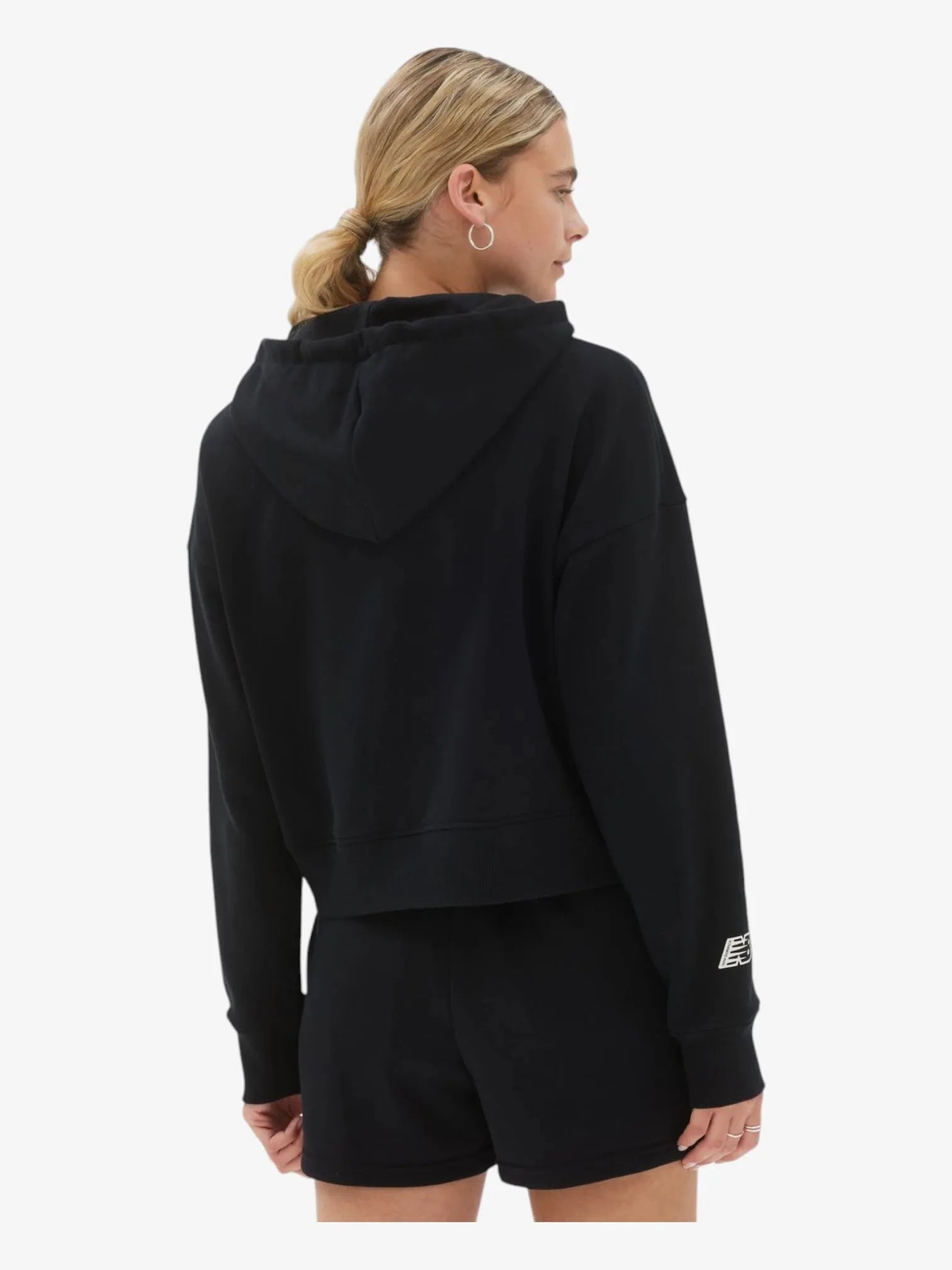 Buzo New Balance Essentials Hood Rustico Mujer Negro - Indy