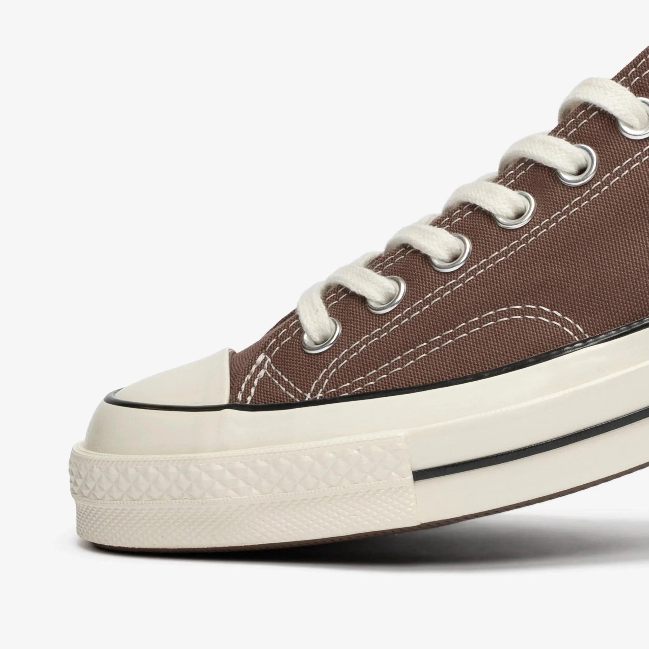 Converse marrones uñas best sale